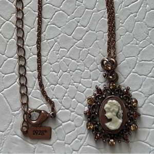 1928 cameo necklace